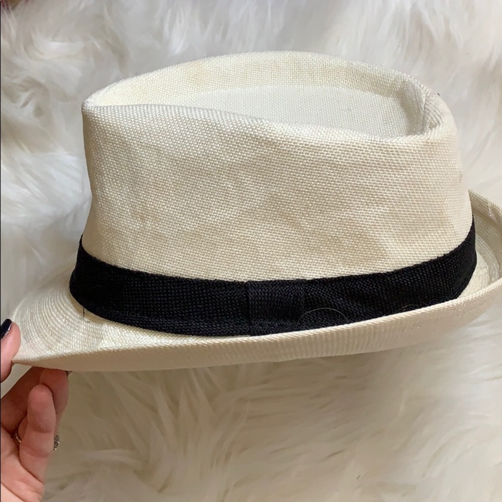 Urban outfitters Panama styled hat